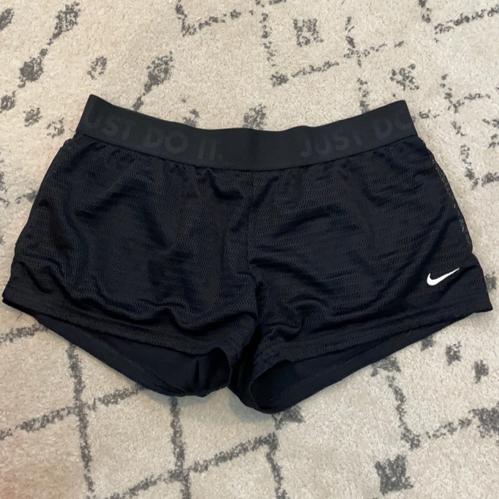 Nike Medium DRI-FIT shorts